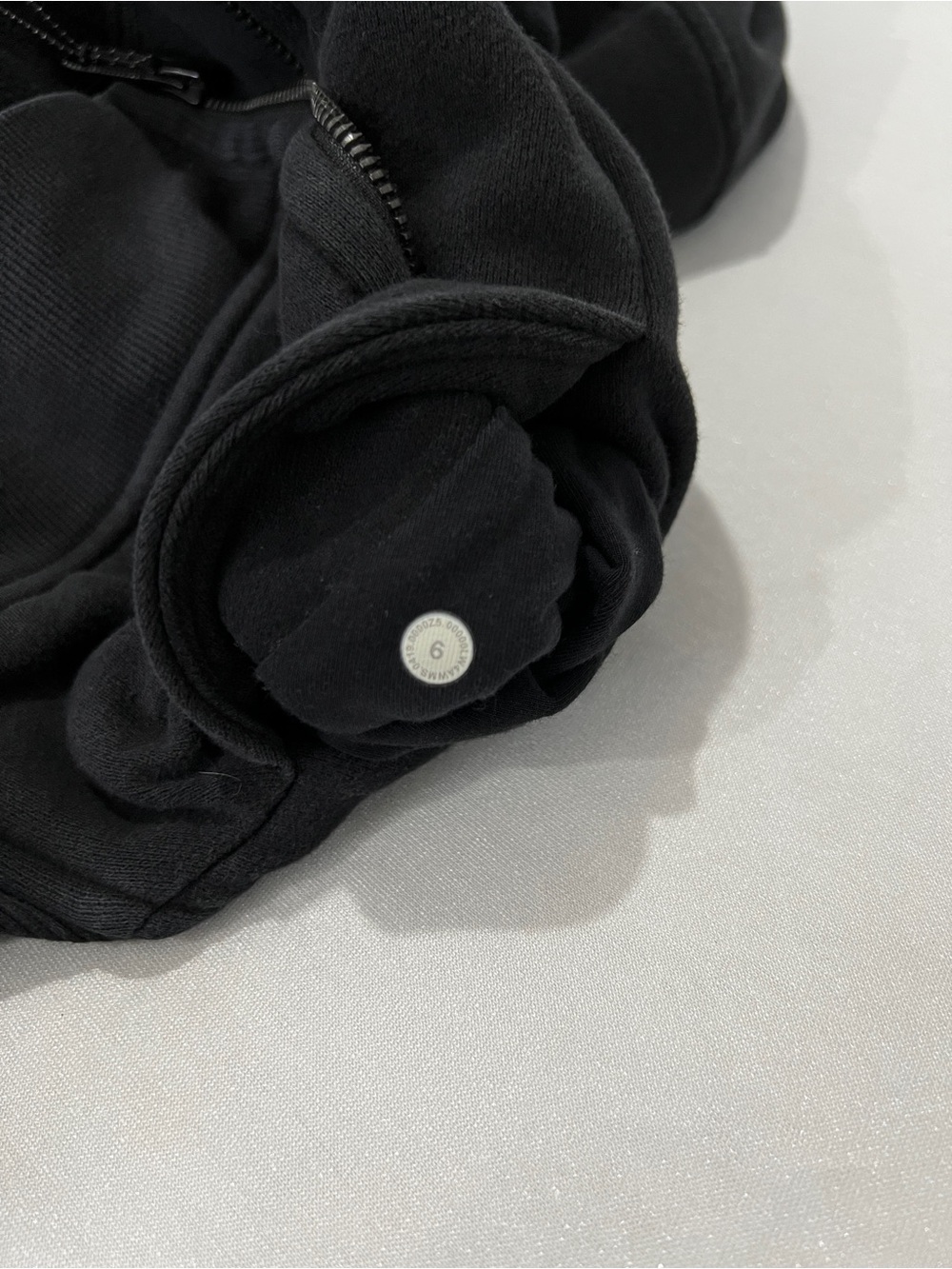 Lululemon Scuba Hoodie Cotton Fleece Black Size 6 Long Sleeve Comfy Long Sleeve - Picture 13 of 13